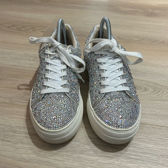 Betsey Johnson Suton Silver Rhinestone Sneakers Women’s Size 9 - Picture 3 of 8